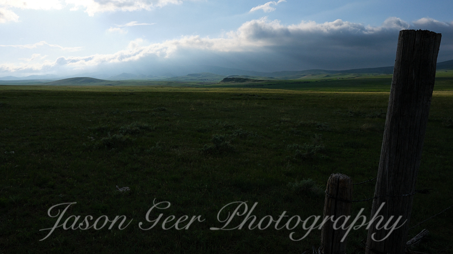 jasongeer20161's tweet photo. Chasing clouds south of Havre, Montana. Didn't get the big thunder head I was looking for but found plenty of beautiful scenery. https://t.co/OImZQ59Ko3