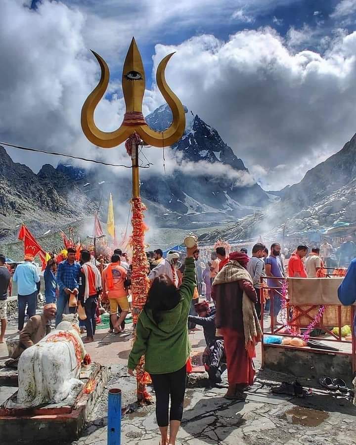 V0YAGERTWEETS's tweet image. Dharma is a sanskrit word. 
It simply means that which is right, that which is correct, that which is the divine law.

And That is &quot;Shiv&quot; 🙏
#ManiMahesh