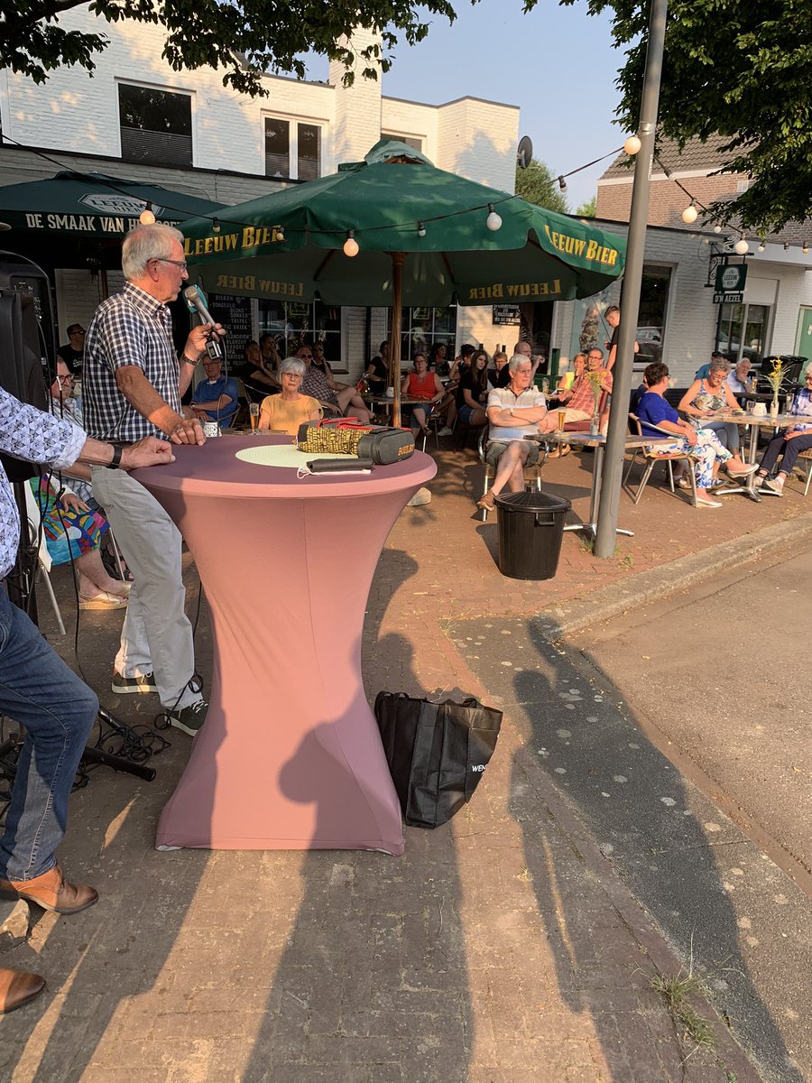 Opening jeu de boulesbanen in Holtum. Een mooie ontmoetingsplek voor de dorpsbewoners. Top 👍