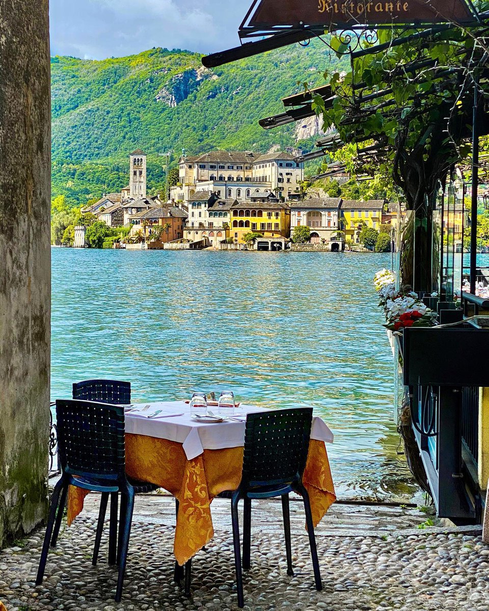 TheGoodLifeIta2's tweet photo. Picture of the day from Lago d'Orta
Do you fancy having lunch here? With the view of the charming island of San Giulio. 
📷Lorenzo Giorgetti 
#italiasuperscatti #bestvacations #goodlifeitaly #beautytips #beautifuldestinations #volgopiemonte #vivopiemonte #lagodorta #don_in_italy https://t.co/lBgAToSjXN