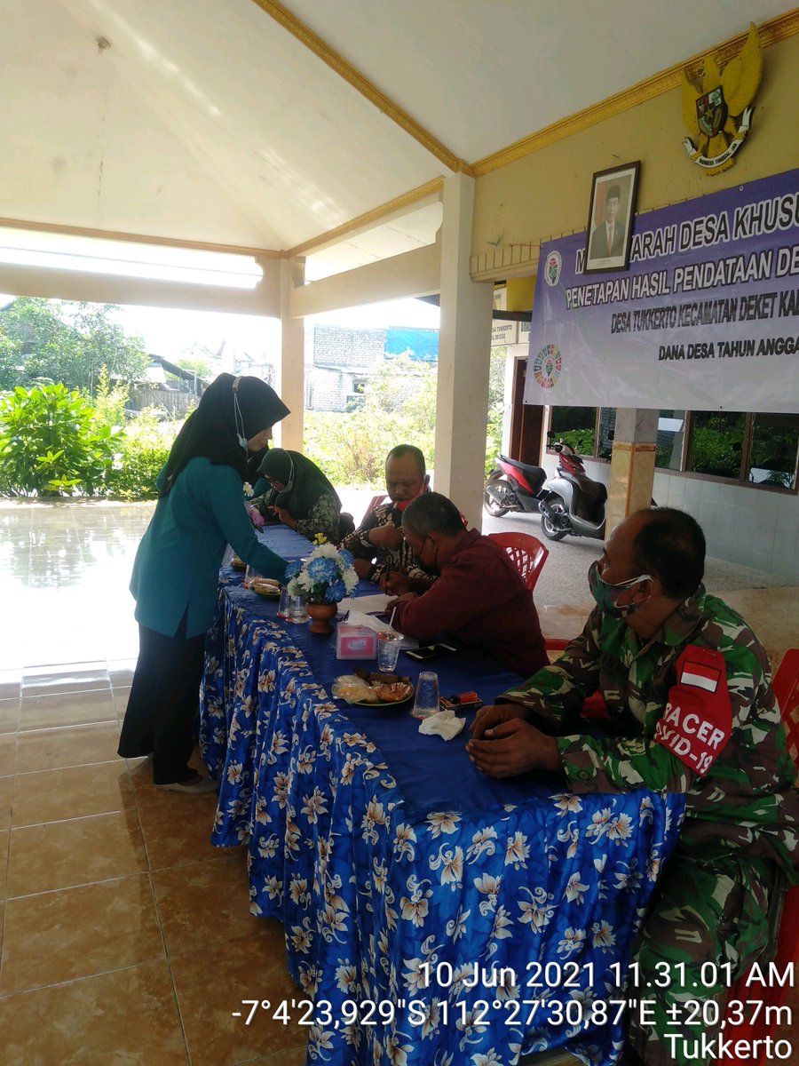 Abeeshofwa's tweet photo. Selamat kepada Tim Pokja Relawan Pendataan Desa Tukkerto Kec.Deket yang telah melaksanakan Musdes Khusus penetapan hasil SDGs Desa tahun 2021
@halimiskandarnu
#tppijatim 
#tppilamongan 
@tppkemendes
@Iskandar__NH
@WanutSusisno1
@arisaputrop3md https://t.co/j9NUpOtEyr
