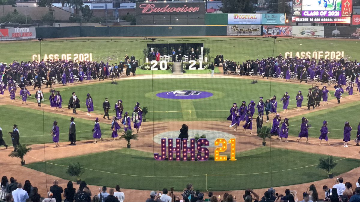 jhillshs's tweet photo. Congratulations to the Class of 2021! We are proud of you! #jhillsway @FUSD_LdrDev @FontanaUnified @JHHSASB @JHillsAthletics @CarolineLabont2 https://t.co/Fi1qsVOX9o
