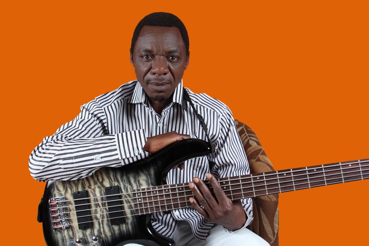 lastmusekiwa's tweet photo. Sungura music giant @alickmacheso3 turns 53 today. What's your all time favourite song from Baba Shero, mine is Charakupa! https://t.co/FM6XrPIlzA