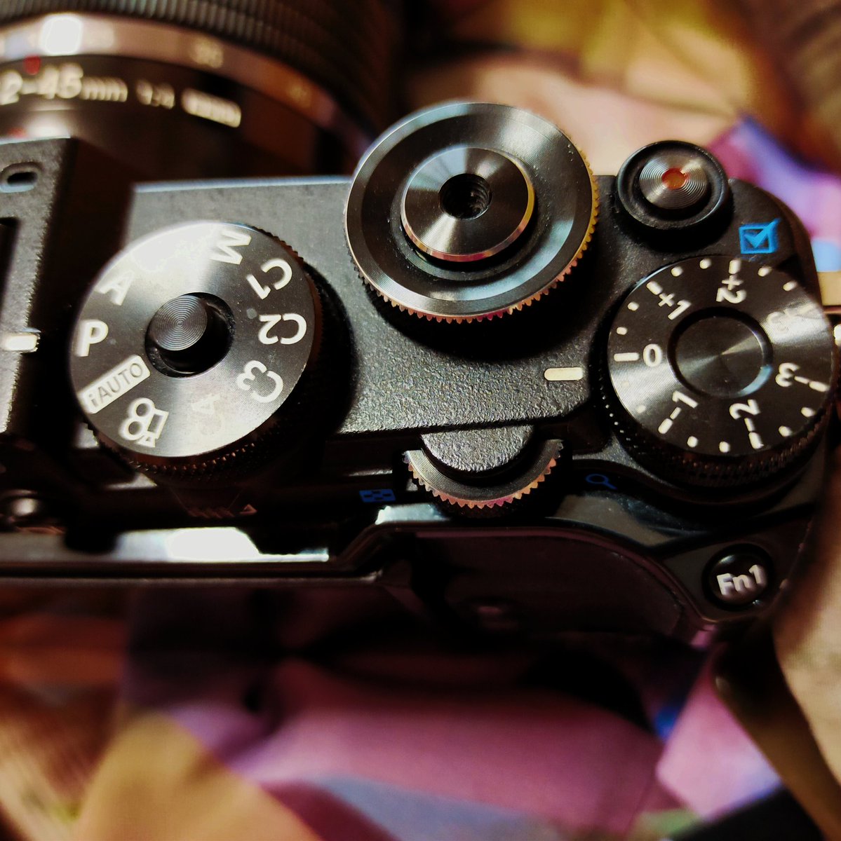 ogoshfmi's tweet photo. OLYMPUS Pen-f 2016年2月に購入。既に5年3ヶ月が経過。デジタル・カメラとしては異例な長さのお付き合い。Penシリーズは僕の人生に多きな影響を与えたカメラ。シャッターを押した回数25,639回。まだまだいけるゾ\(^o^)/
#OLYMPUS
#Penf
#2030万画素
#SSWF
#マイクロフォーサーズ
#長い付き合い https://t.co/LeggubrJU4