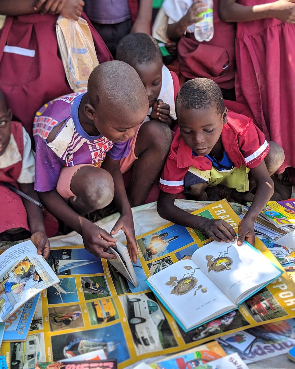 The joy of a new book ❤️

Last year, we opened a new Library at Theke School &amp; were able to fill it with beautiful books. 

We are now raising funds to drill a borehole at Msana Wa Ngo’mbe School 💦 &amp; have fantastic auction LIVE right now... 

👉🏽 galabid.com/imwildlife