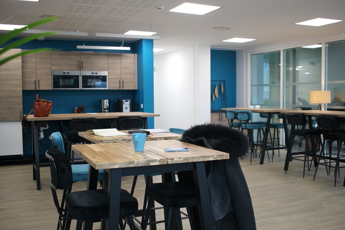 [#Horaires] Les vacances approchent ! Cependant <a href="/LaPousse_clichy/">La Pousse - Clichy</a> reste ouverte du 📅 lundi au vendredi de 9h à 18h ! 🥳

⚠️ N'oubliez pas de réserver l'espace qui vous convient sur notre site ➡️ lapousse-coworking.com