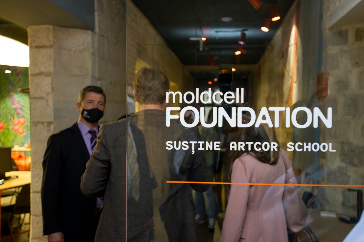 Fundația Moldcell tweet media