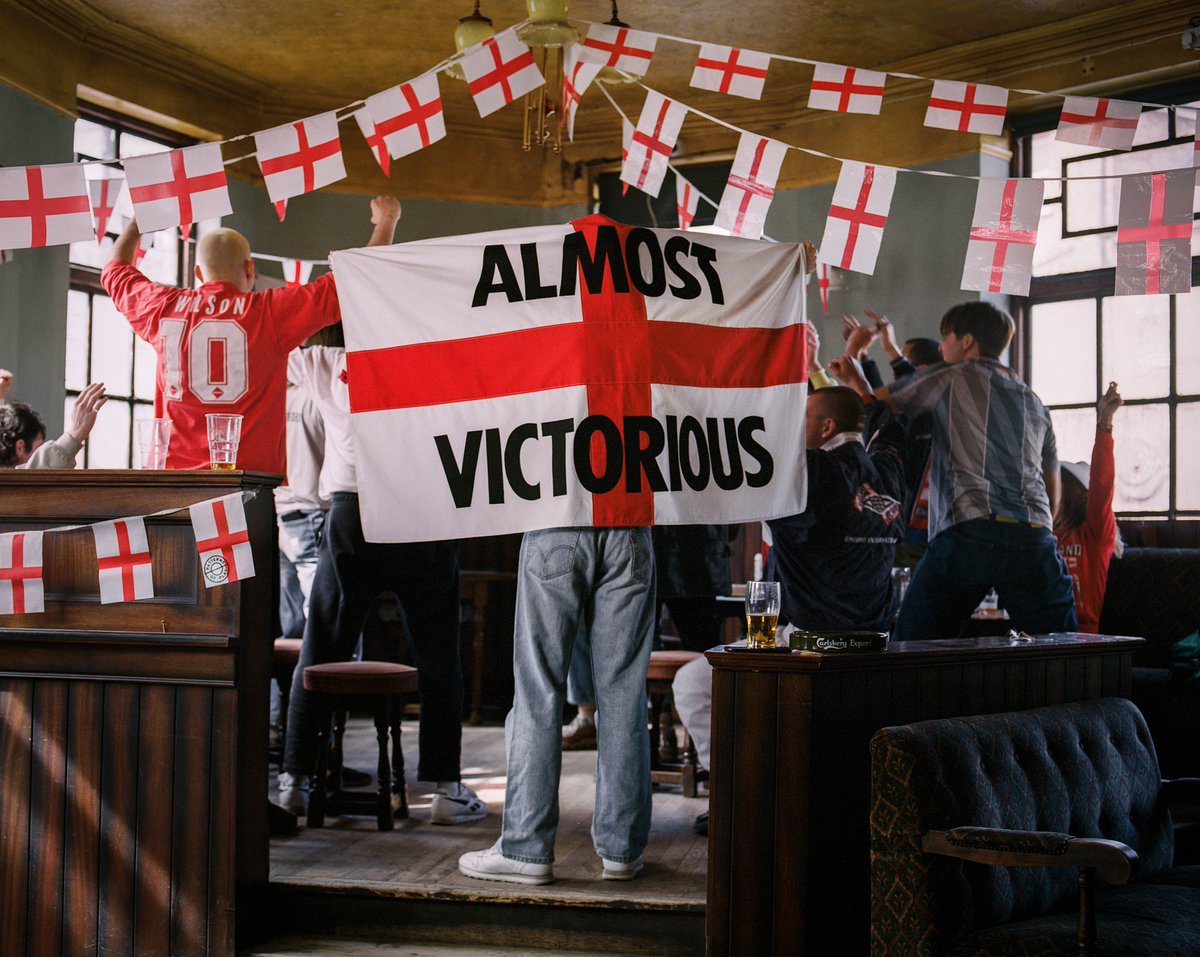 Corbin Shaw x @patternsofplay 🏴󠁧󠁢󠁥󠁮󠁧󠁿🏴󠁧󠁢󠁥󠁮󠁧󠁿 This is a collection of England flags branded with a reimagined version of the national anthem. A wonderful release with some beautiful aesthetics. 7pm tonight. Find out more ↳ theculturedivision.com/gear/corbin-sh…