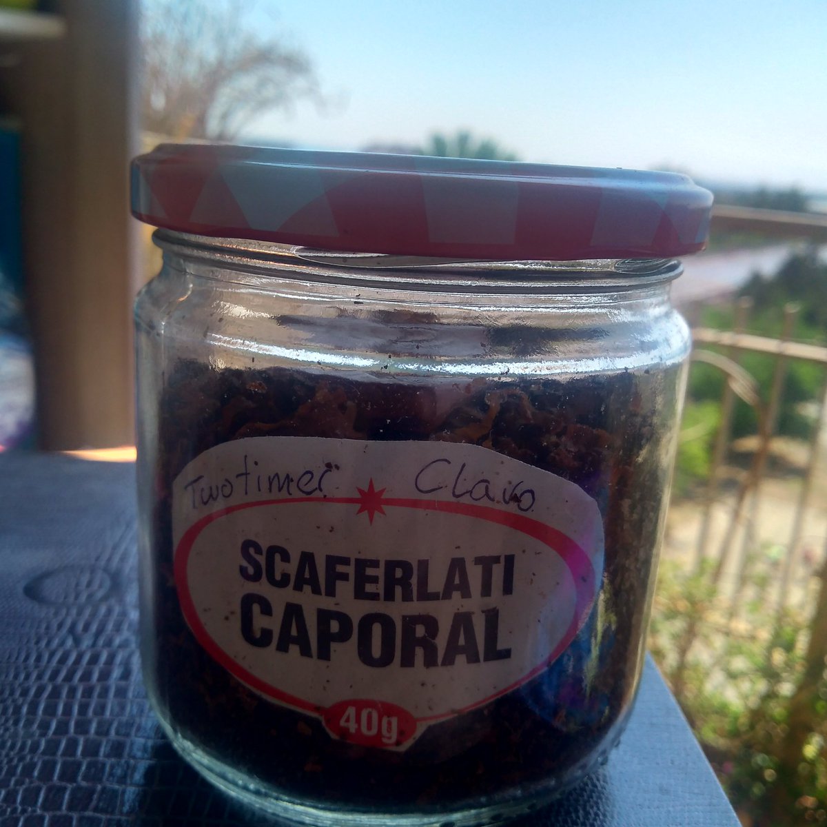 zgzpipac's tweet image. Mezcla a 15 días.
#ScaferlattiCaporal
#TwoTimer Daughters&amp;amp;Ryans
Clavo
Piedra de terracota empapada en agua destilada.