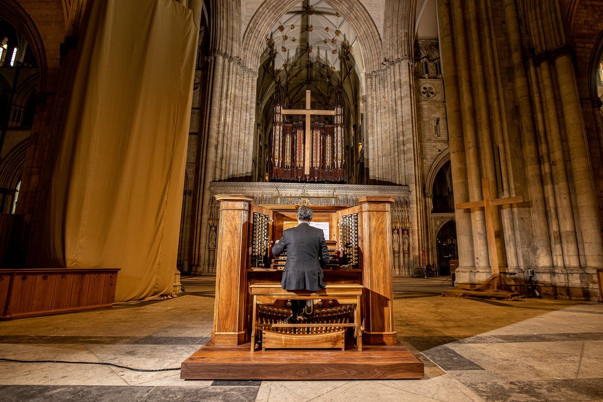 York Minster tweet media