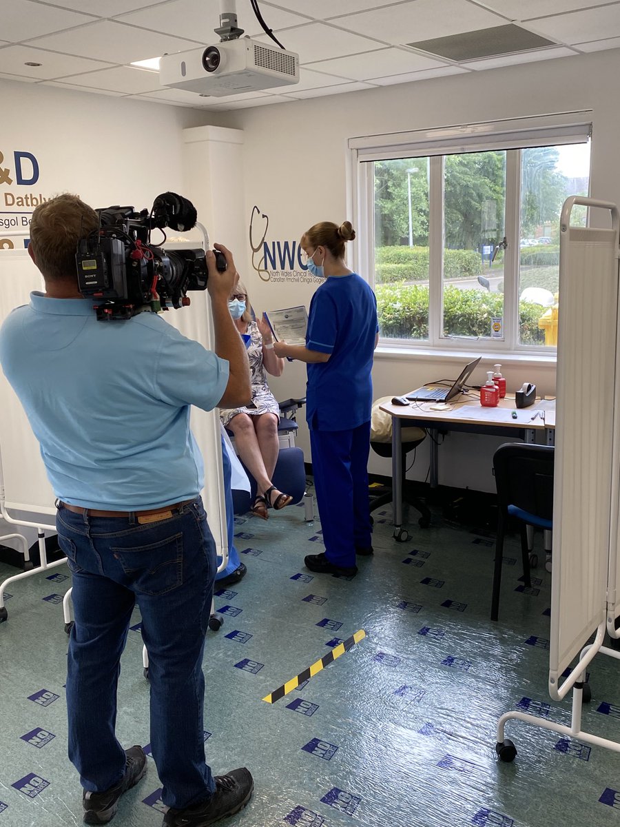 BetsiResearch (@betsiresearch) on Twitter photo Delighted to welcome media colleagues to our COV-BOOST vaccine trial clinic today. Thank you to all our volunteers who are taking part <a href="/arpan_liverpool/">Prof. Arpan Guha</a> <a href="/BetsiCadwaladr/">Betsi Cadwaladr</a> <a href="/ThompmelMelanie/">Melanie Maxwell</a> <a href="/ResearchWales/">Health and Care Research Wales</a> Delighted to welcome media colleagues to our COV-BOOST vaccine trial clinic today. Thank you to all our volunteers who are taking part <a href="/arpan_liverpool/">Prof. Arpan Guha</a> <a href="/BetsiCadwaladr/">Betsi Cadwaladr</a> <a href="/ThompmelMelanie/">Melanie Maxwell</a> <a href="/ResearchWales/">Health and Care Research Wales</a>