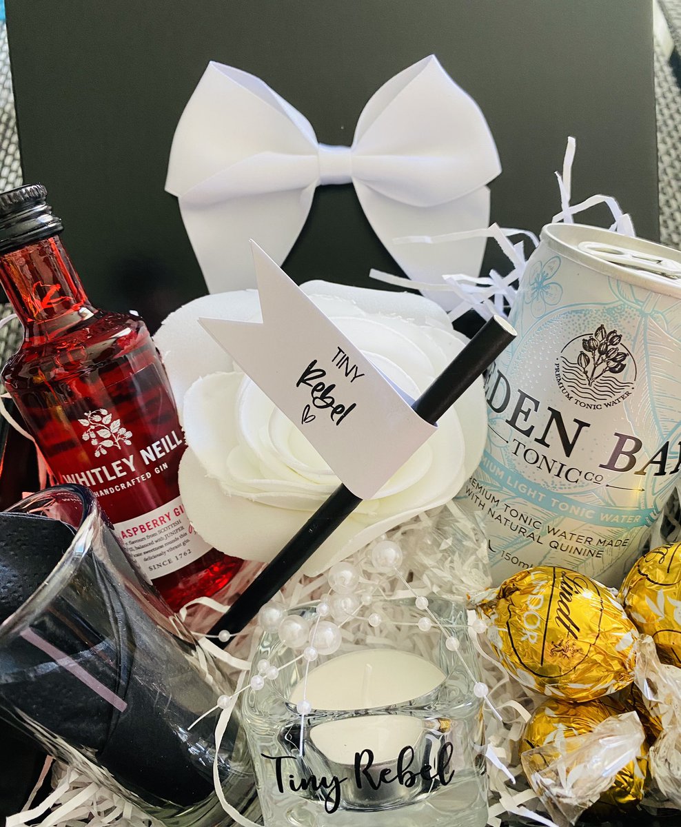 MiniOccasionsUK's tweet photo. Father’s Day boxes £12.99❤️#MHHSBD #FathersDay2021 #smallgifts https://t.co/EqwxkiAMai
