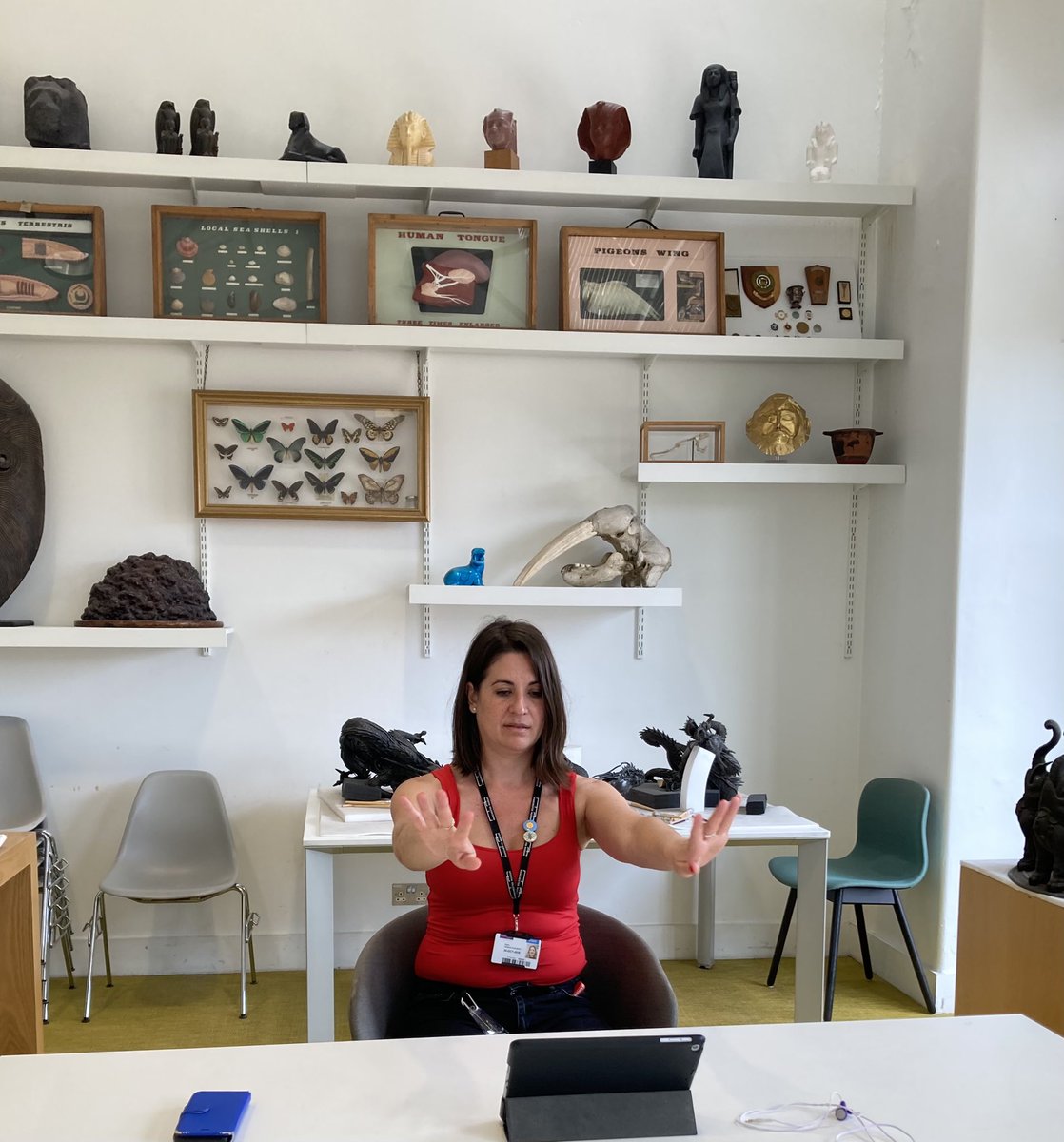 KarenBrackenri3's tweet photo. Embracing a keyboard not! @MariaJoRamos_ @McrMuseum active co-ordinator participation #LetsDance for details of further sessions Maria.ramosacevedo@manchester.ac.uk https://t.co/WkJTwLoZVz
