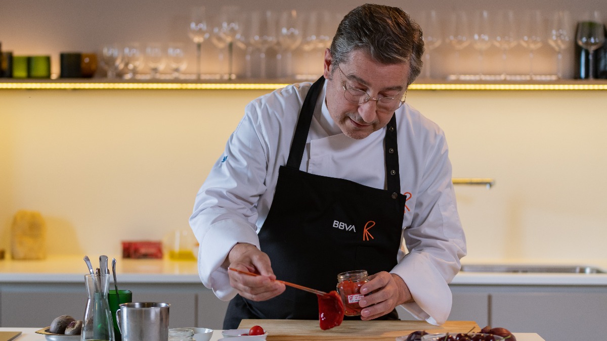 Joan Roca: “Es un producto muy versátil en cocina. Con un alto contenido en fibra, en sodio, en potasio, es antiinflamatorio... y además tiene muy poco contenido calórico." ➡ bbva.info/3pDJJ5i