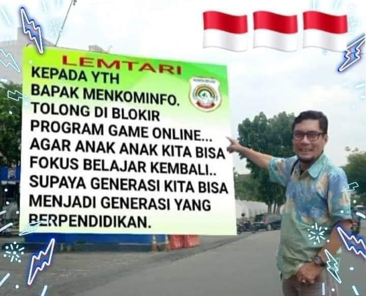 fatur's tweet photo. @MenKoInfo game online benar-benar sudah merusak anak-anak usia sekolah.. mohon untuk ditindaklanjuti... #blokirgameonline https://t.co/93F74hM2To