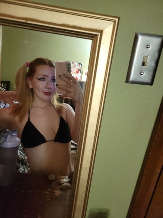 ditzy_desiree's tweet photo. Hiya!! Just an 18 yo comming back to nsfwtwt after a long hiatus!! Open thread to learn more ;)

Like or rt to be moots! https://t.co/1tLa2zDfVX