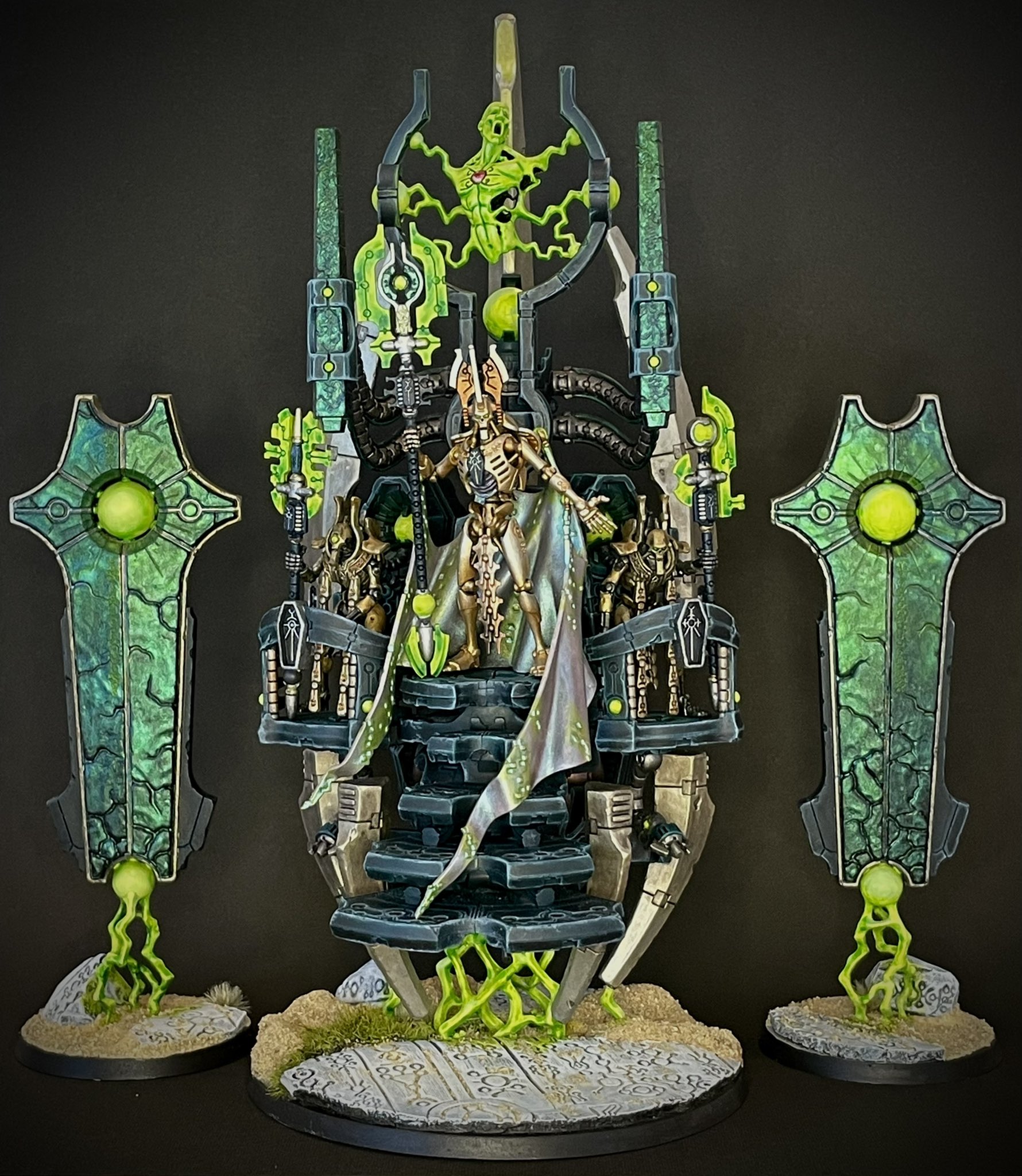 ウォーハンマー40K ネクロン 沈黙の王スザーレク 半完成品
