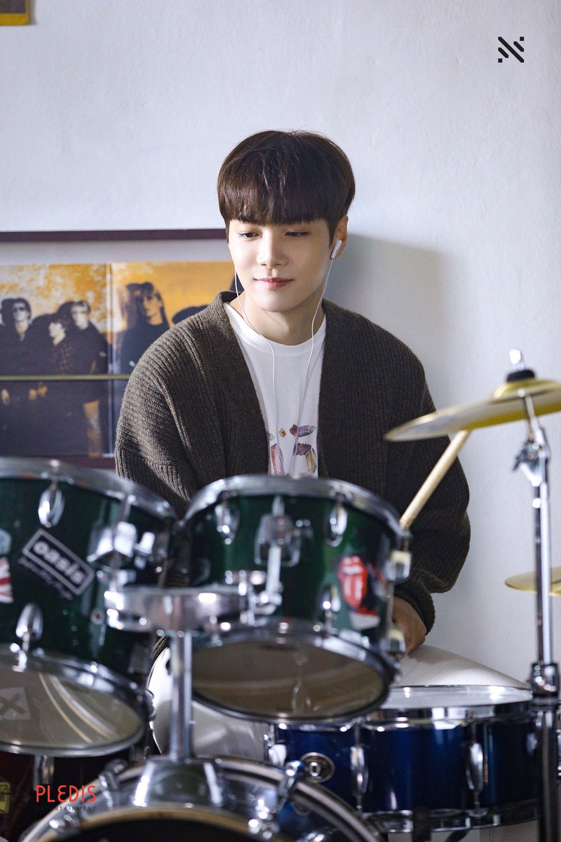 NUEST_Mexico's tweet photo. [8.06.21 | 💗 ]  
FELIZ CUMPLEAÑOS JR 🐢🎁
📷 Más fotos @ (https://t.co/UMbRgTLy61)  
#HAPPY_JR_DAY
#JR #뉴이스트 #NUEST @NUESTNEWS
© NUESTNEWS 
Mang_Go ~ 🥭 https://t.co/J4MjAz9Fxi