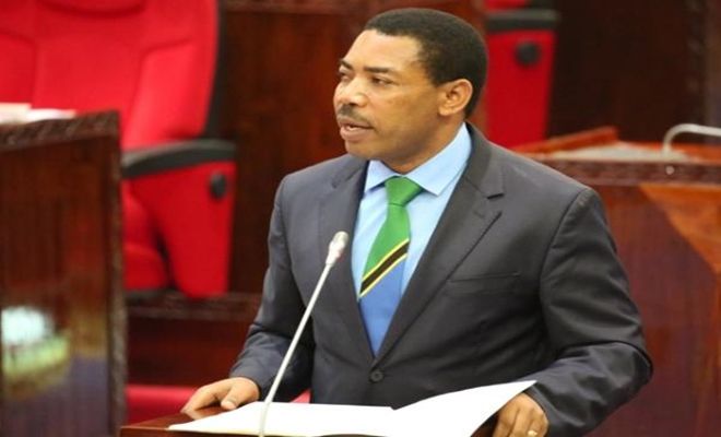 TheCitizenTz's tweet photo. "The value of the Tanzanian shilling against the US dollar has remained relatively stable with one US dollar trading at an average of Sh2298.5 in April 2021 compared to an average of Sh2291.3 in April 2020," Minister of Finance and Planning, Mwigulu Nchemba #TZBudget #Budget2021 https://t.co/XpBn5TfXjM