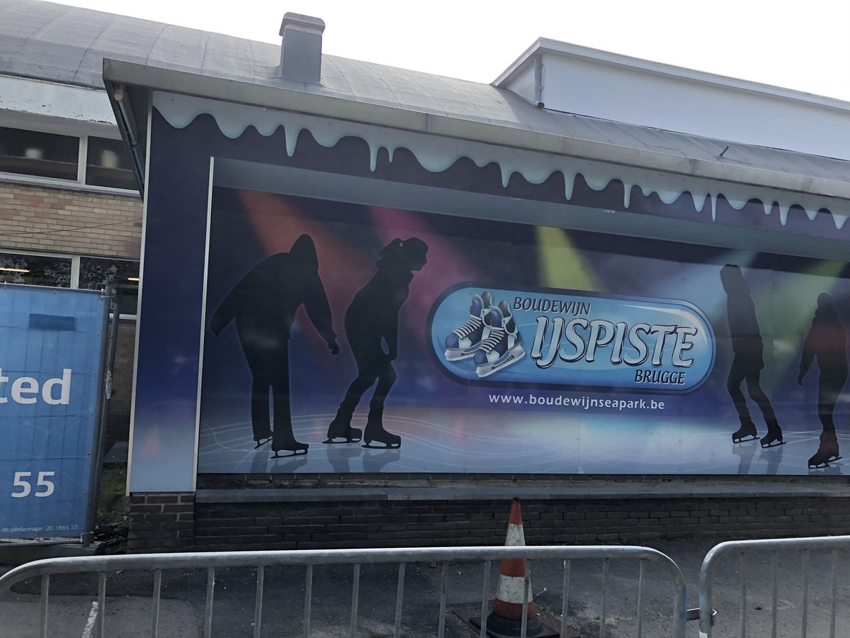 Begeef ik mij op glad ijs of is dit mijn 1ste stap richting vrijheid en terug een normaler leven?  1ste prik ontvangen! Met dank aan de #overheid en de medewerkers in het #vaccinatiecentrum <a href="/StadBrugge/">Stad Brugge</a>