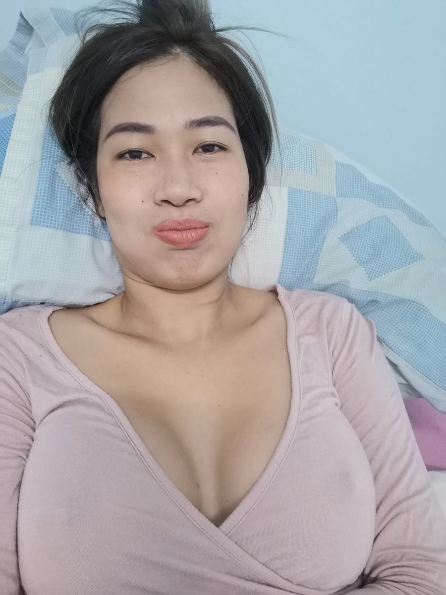 Aew72230847's tweet photo. เป็นโสดก็มีความสุขดีนะ☺️☺️☺️
ว่าแต่���นอ่านมีแฟนยังเอ้ยยยยย😂
#อิ๋วเอง​ #แม่ค้าคนโสด​ #จีบหนูหน่อย https://t.co/kOHftsgEF5