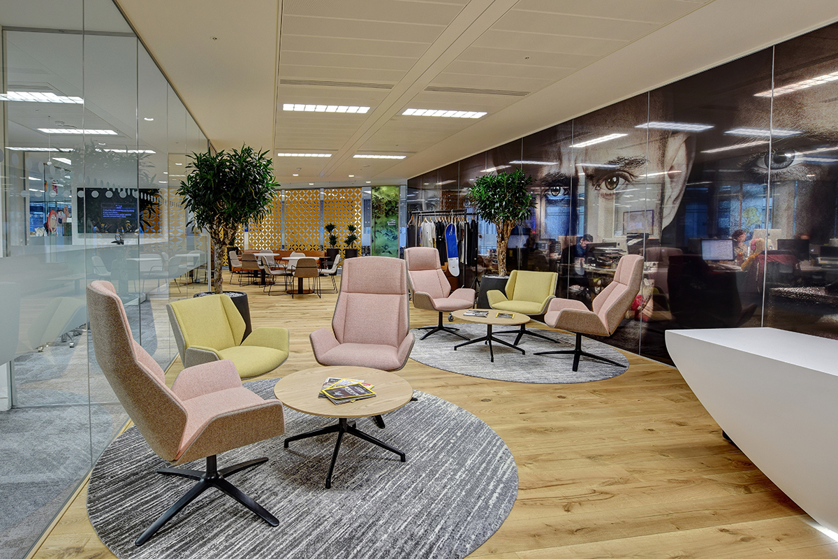 Flexiform Business Furniture tweet media