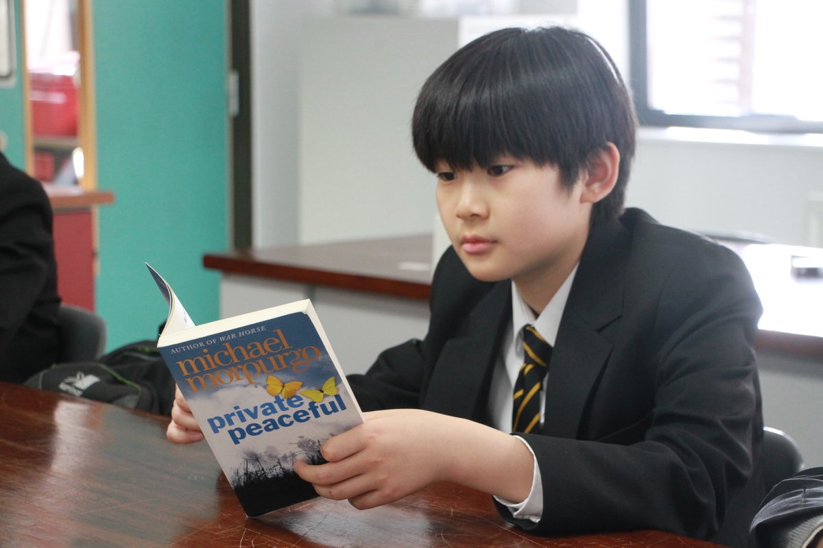 WCS_school's tweet image. Our Westminster City School Tutor Reading Programme got underway this week. This Year 9 form's tutor is reading Chinese Cinderella, while these Year 7 pupils enjoyed Michael Morpurgo's Private Peaceful. #WCSWow #WCSReading @HarperCollins