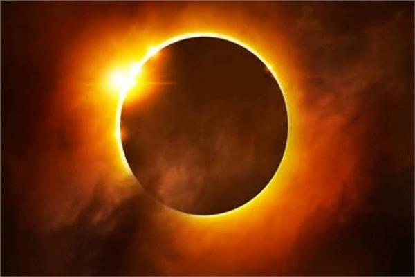 عاجل.. بث مباشر..  ظاهرة #كسوف_الشمس النادر.. #حلقة_النار
bityl.co/7H5Q