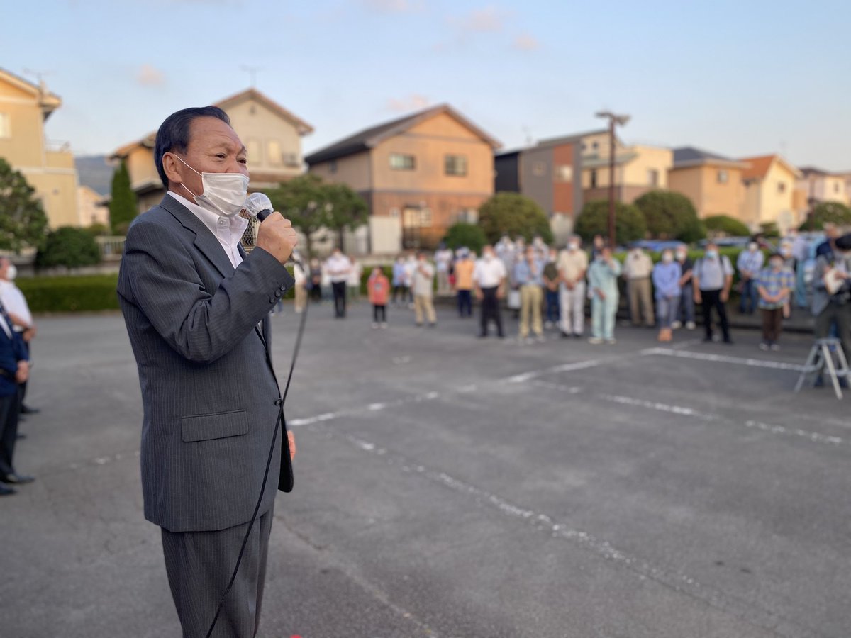 shigeki_iwai's tweet photo. 函南町仁科町長の応援演説「令和元年東日本台風で586棟の住宅が被害にあった。函南町は災害救助法の適用を受けました。その中、参議院議員だった #岩井しげき は何度も国に掛け合い激甚指定を受け皆さんの暮らしも町の財政も大きく助けられました」
#岩井茂樹 #静岡県知事選挙 https://t.co/75zRoJU4Rk