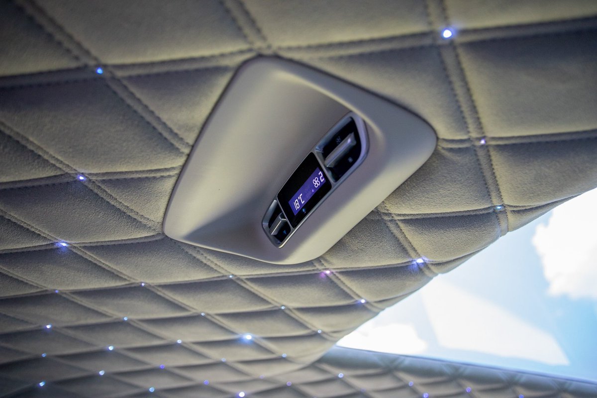 Senzati's tweet photo. Finding it too hot lately? With the Senzati Jet Class you can adjust the temperature from the back so you can always stay cool on your journeys! 😎 #senzati #jetclass #luxurymercedes #luxurymercedesbenz #luxuryvehicle #luxuryvehicles #mercedes #benz #vclass #vclassconversion #amg https://t.co/SVcyCJ2eyR