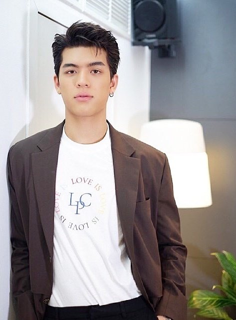 JossWayarofc's tweet photo. จอสอาจจะเป็นคนเหงา แต่พวกเราคือคนที่รักจอส 

ฝาก MV เหงาเป็น ด้วยจ้า
🔗 https://t.co/eTBImv95FZ

Cr: IG putza_naka 
#JossWayar #จอสครับไม่ใช่จอร์ช https://t.co/yJIh42kGGt
