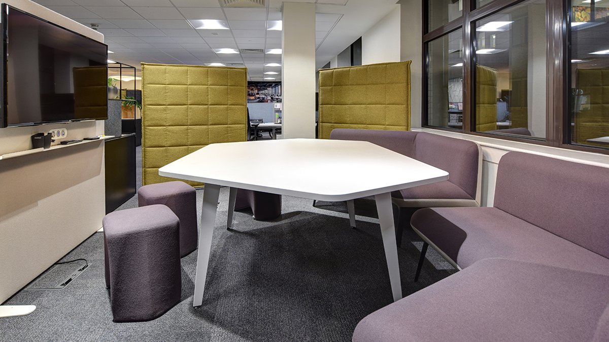 Flexiform Business Furniture tweet media