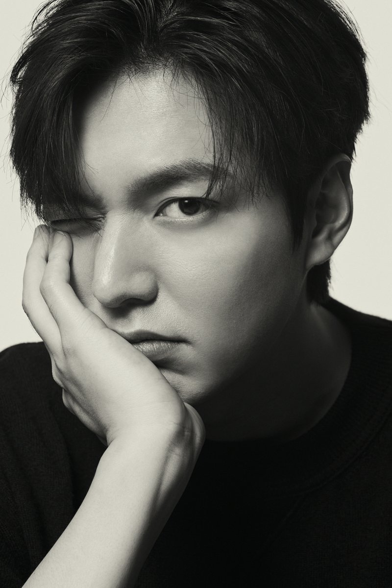 Japan Minoz Leeminho 𝕋𝕙𝕖 𝔸𝕔𝕥𝕠𝕣 𝕚𝕤 ℙ𝕣𝕖𝕤𝕖𝕟𝕥 映画振興委員会選定 韓国映画の現在と未来を代表する俳優 イ ミンホ グローバル舞台で再び世界中を圧倒するイ ミンホのポートレートを公開します Theactorispresent