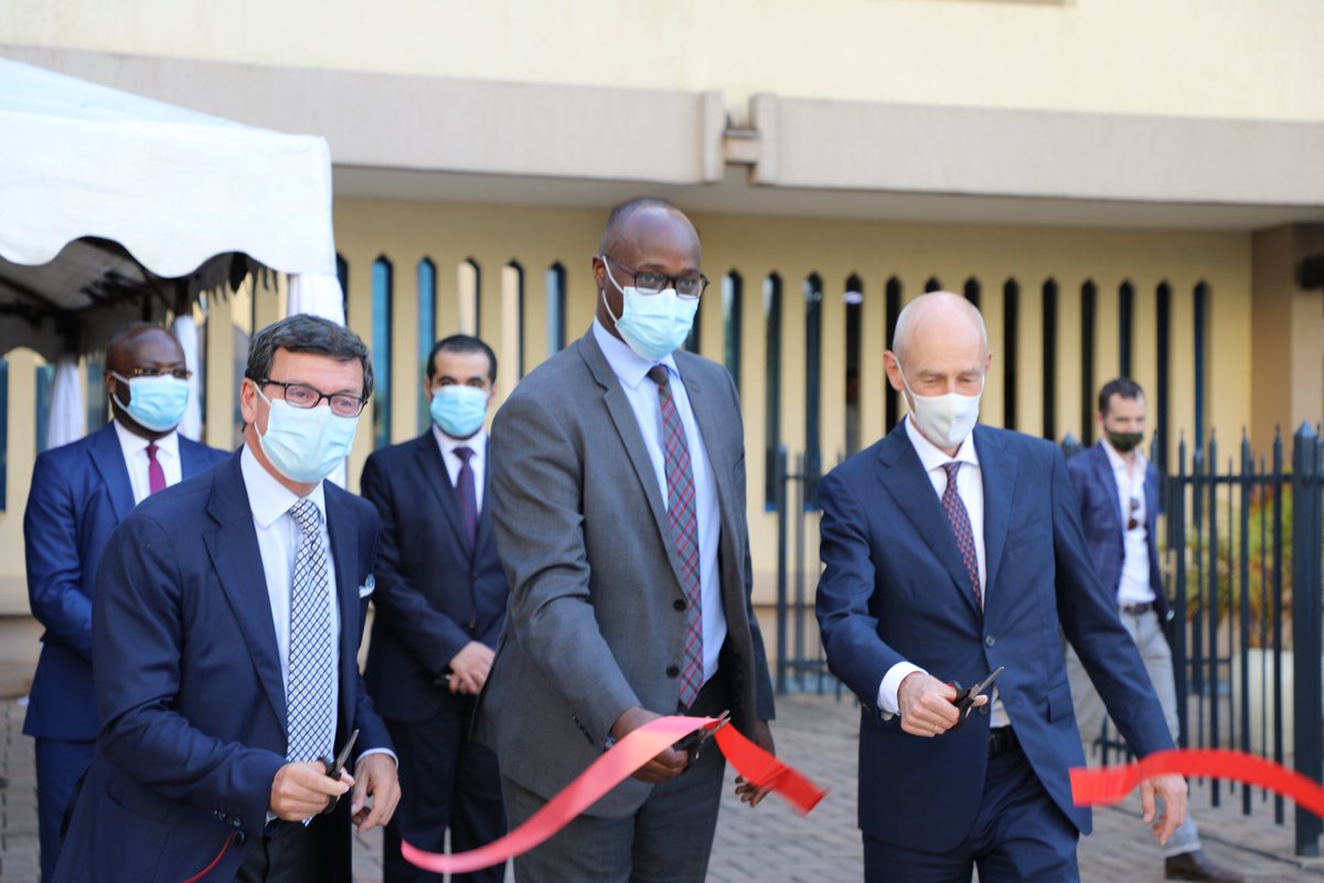 CityofKigali's tweet photo. Today @PudenceR, the Mayor of the City of #Kigali together with the EU Ambassador to Rwanda @nicolabellomo &amp; the Ambassador of @NLinRwanda launched the World Press Photo exhibition at Kigali Car Free Zone https://t.co/TbqpLTLFuN