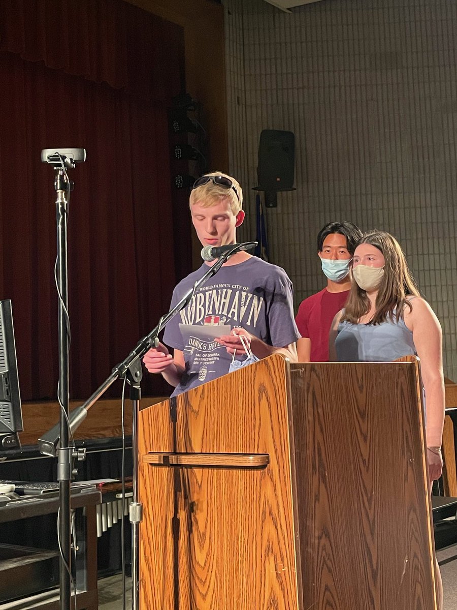 1FarmingtonHS's tweet photo. Big shout out to FHS’ Challenge to Educational Citizenship Award recipients sponsored by ⁦@EducateCT⁩ and ⁦@CAS_ct⁩: Social Justice Week, Peers Leaders and Music for Senior Citizens. Congratulations to all of the schools recognized today!  #OneSchoolOneCommunityOneUs https://t.co/7S3OvQDaFs
