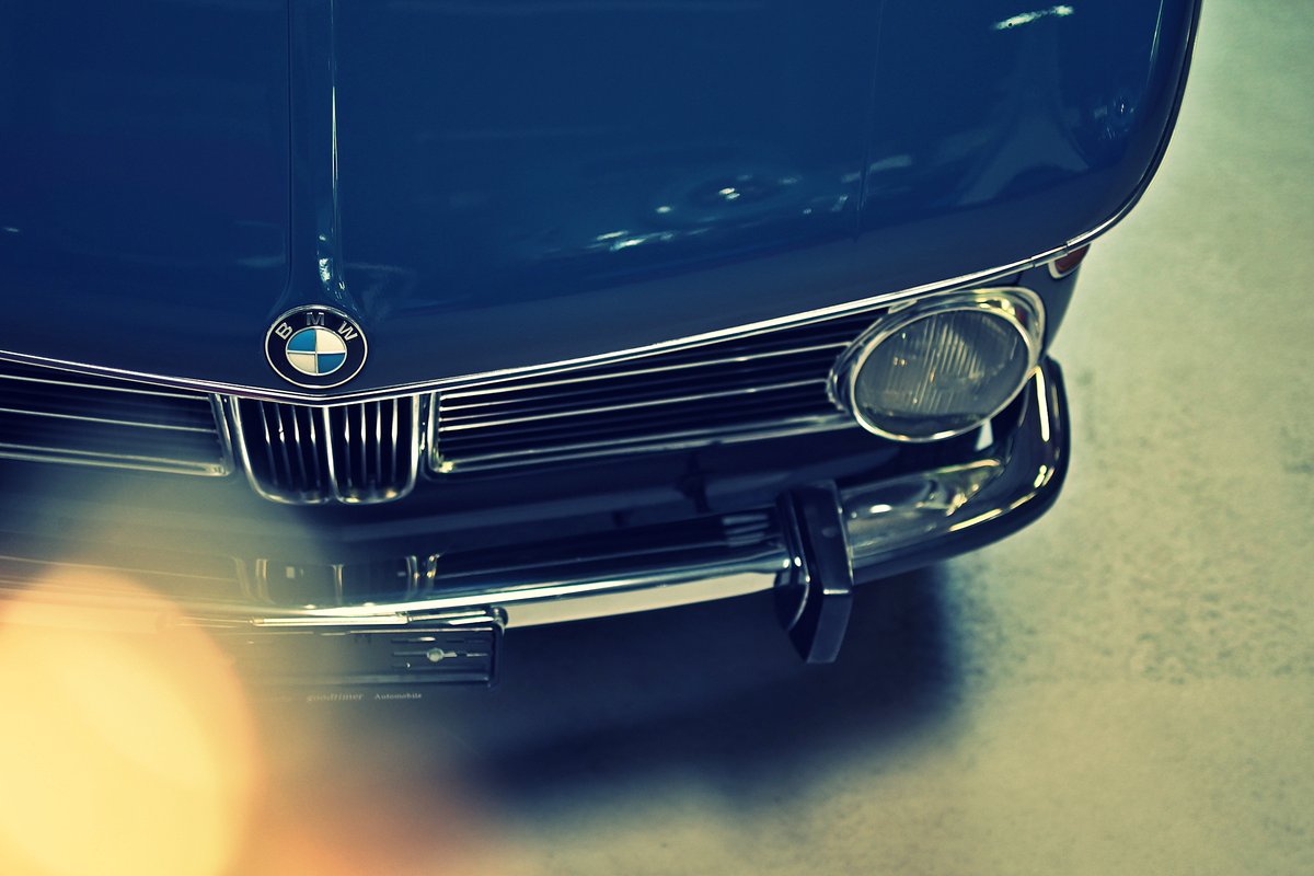 LienhardRacing's tweet image. Außenlackierung - BMW "riviera" 
2002tii