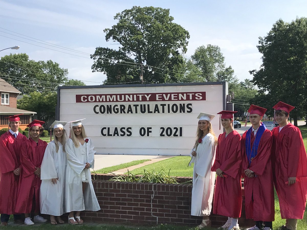 Franconia class of 2021 Seniors walk the halls before their big night! Congratulations!!
