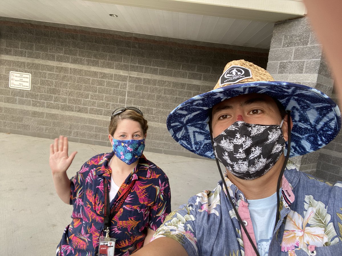 Catch a wave! spirit day at YHS! Which way to the beach? 🤙🏽🤙🏽🤙🏽