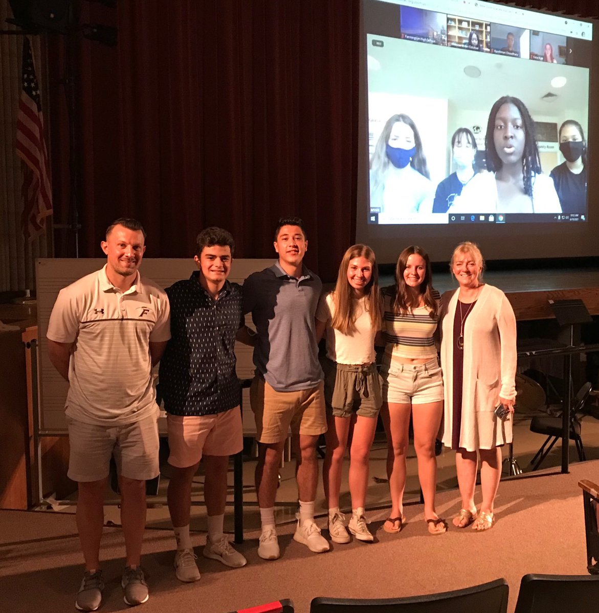 WellnessFps's tweet photo. Congrats to the Peer Leaders on receiving the Challenge to Educational Leadership Award from @CAS_ct FHS is proud if you!! @kelly_stokoefhs https://t.co/rP2QzPTo73