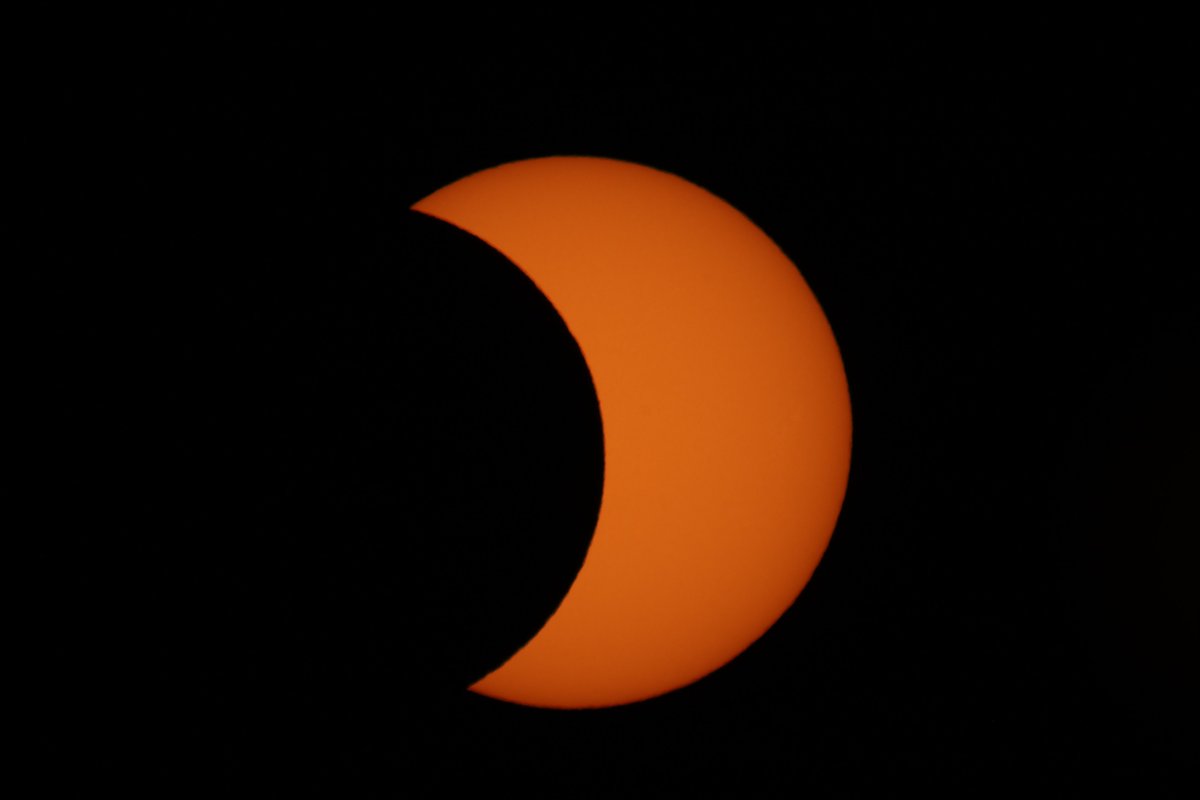 SanFelipeSG's tweet photo. Partial Eclipse from Sainte-Therese QC, Jun 10 2021. #Eclipse2021 https://t.co/LAgZRS5WJs