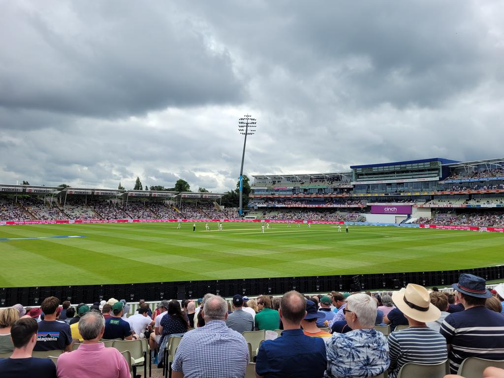 nicola85brown's tweet photo. I've missed this 
#livecricket #congratsjimmy #tailendersoftheworlduniteandtakeover #bitspicythat https://t.co/CPqmOyXCED
