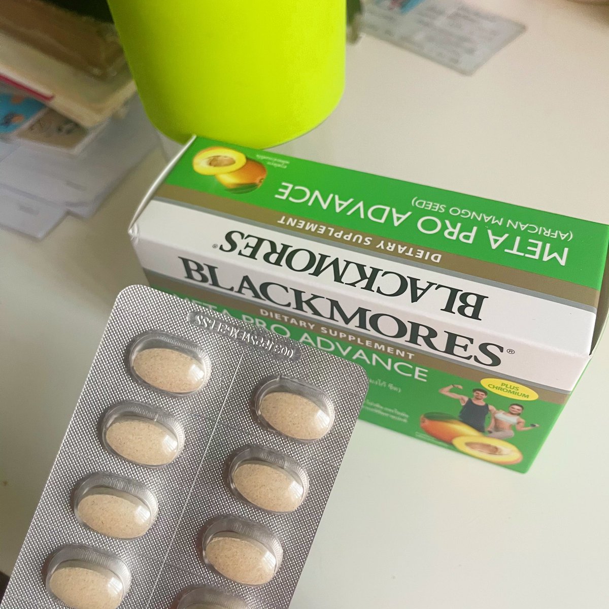 KWMA32's tweet photo. ใครที่ระบบเผาผลาญของร่างกายไม่ค่อยดี เราแนะนำ Metapro Advance Afican Mango seed กล่องนี้เลยอะ เพราะนอกจากช่วบเกี่ยวกับการเผาผลาญแล้ว ยังช่วยดีท็อกซ์ของเสียในลำไส้ด้วย ปังมากก ใครที่ลังเล บอกเลยว่าไม่ต้องลังเลเเล้ว ซื้อโล้ด !!! #ใช้ดีบอกต่อ #HowtoPerfect #ฉันจะผอม https://t.co/Cr2cxsmgke