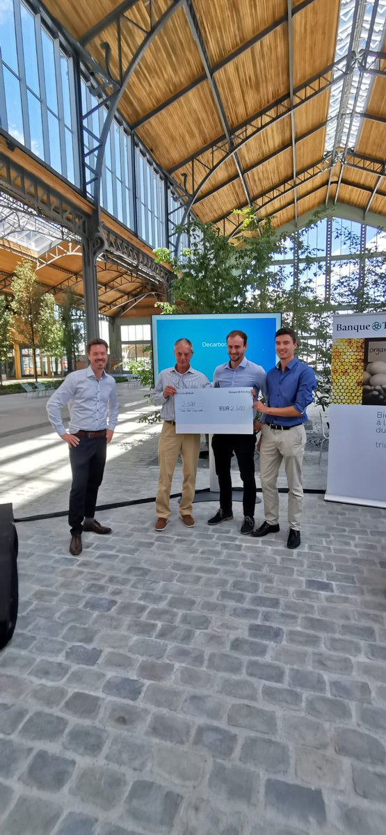 Brussels_hub's tweet photo. 🥈PRIX @TriodosBE: #Decarbone, conversion de véhicules hors normes à l’électricité https://t.co/j3y48cyfc7