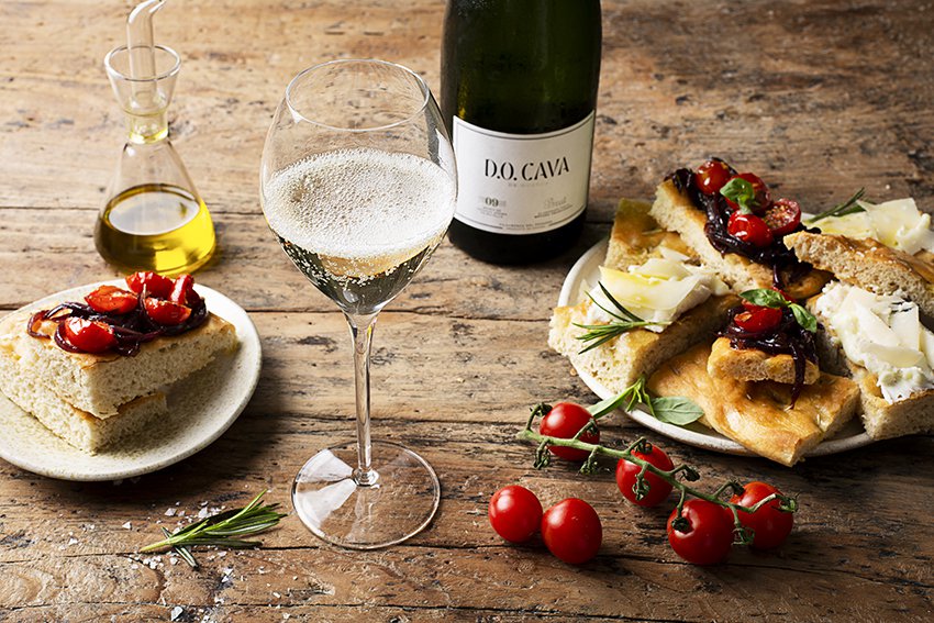 International Cava Day #CavaDay 12th June 2021 bit.ly/3pJaXaV #cava #Sparkling  <a href="/DOCavaUK/">D.O. Cava UK</a> <a href="/BodegasRomale/">Bodegas Romale</a> <a href="/cavatast/">Cavatast</a> <a href="/juveycamps/">Juvé & Camps</a> <a href="/CanalsiMunne/">Canals i Munne</a> @CavasMESTRES <a href="/sparklingwinos/">Sparkling Winos</a> <a href="/GlassOfBubbly/">Glass of Bubbly®</a> <a href="/Julianna_glass/">Anna</a> <a href="/winewankers/">The Wine Wankers 🍾🤛🎉🥂</a> <a href="/sparklingonline/">boris maskow</a> <a href="/Codorniu_ES/">Codorníu</a> <a href="/freixenet/">Freixenet</a> <a href="/MascaroSpirit/">Mascaró Spirit</a>