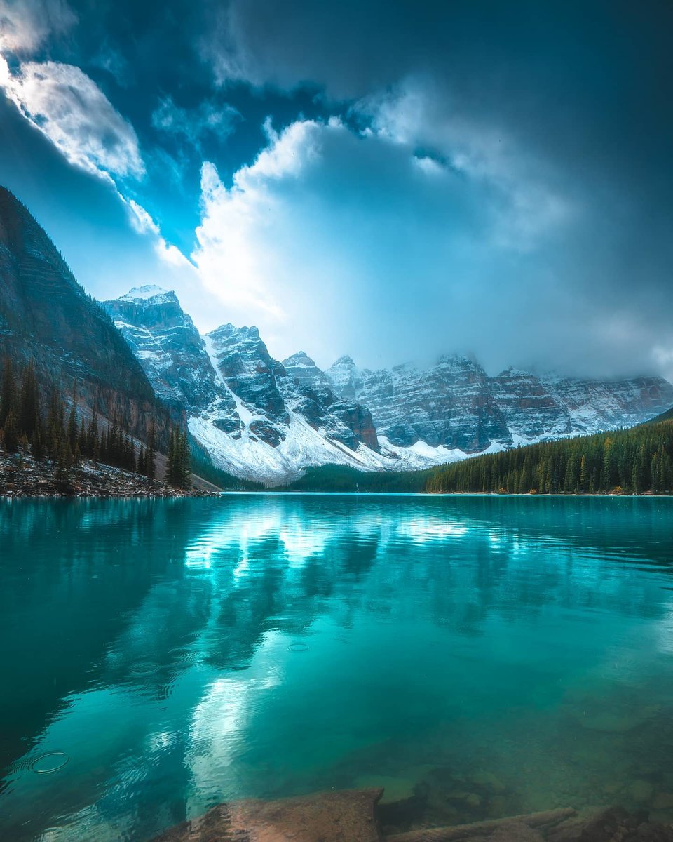diversifyparks's tweet photo. "Alpine Gatorade" ☁️
•
Some midday blues at one of the most beautiful lakes in Canada. A place surrounded by massive peaks and filled with water that looks like gatorade in the sunlight. Despite going up there many times, it never ceases to amaze me. 📸
•

@calibreus https://t.co/XqytD1ddhk