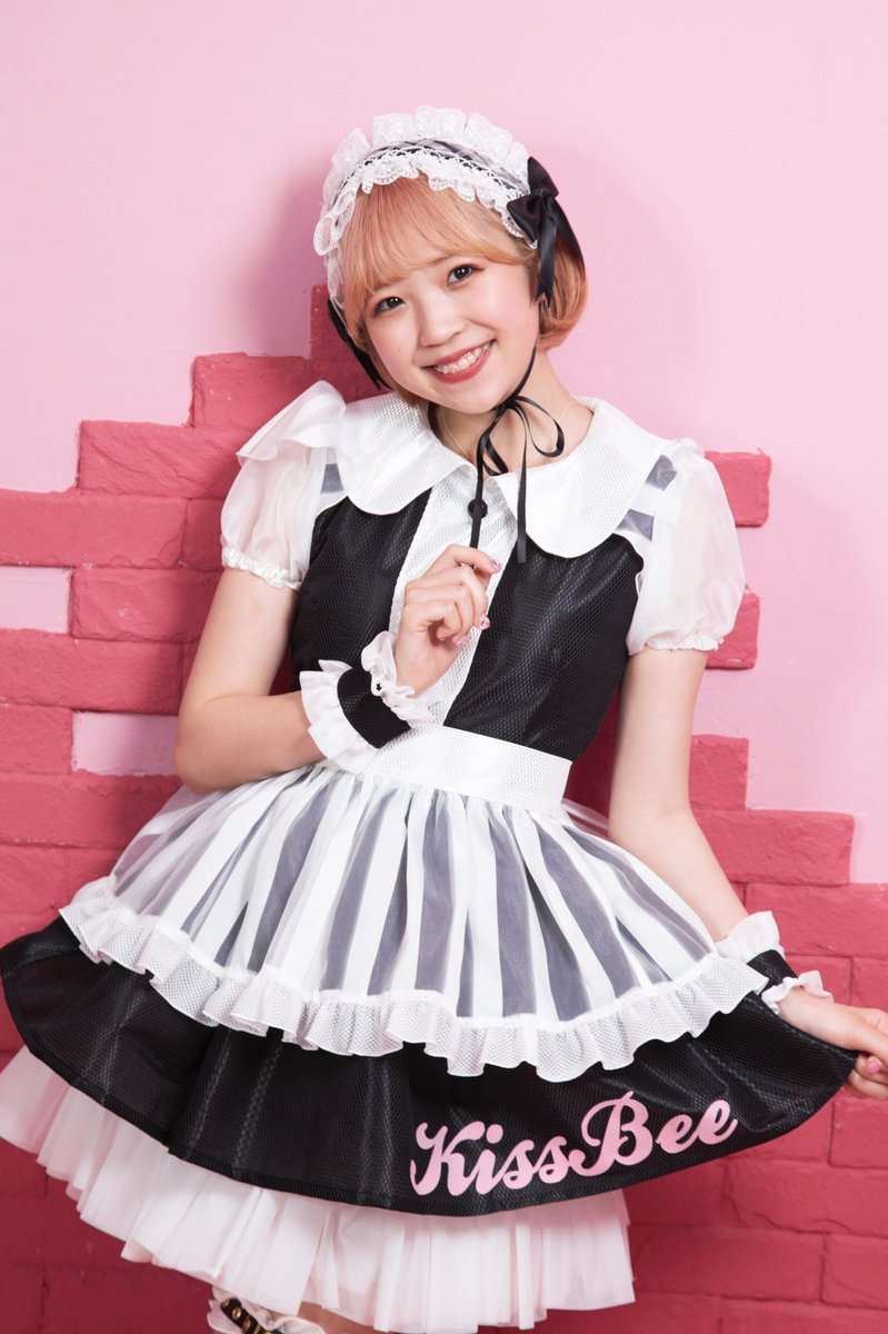 TobyEveryDay's tweet photo. The brand new performance outfits from KissBee are here! 🤩 So far, Ema and Nonoka have been revealed! 🥰

I love the return to black &amp; white with signature colour accents, last seen in the 'Imaginism' era 🤤

Super cute and functional for performances, these look fantastic! 👍💖 https://t.co/Cx79G1JXfV