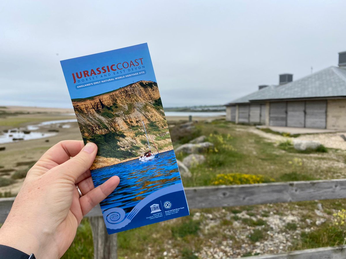jurassic_coast's tweet photo. Our Partnerships &amp; Engagement Manager Caroline was out in Weymouth &amp; Portland yesterday delivering our lovely new miniguide to partners inc. @PortlandHeights, @PortlandMuseum1 &amp; Chesil Beach Centre (@DorsetWildlife).

Stunning front cover from @JurassicSnapper too 🤩 https://t.co/G8P7vFOcnU