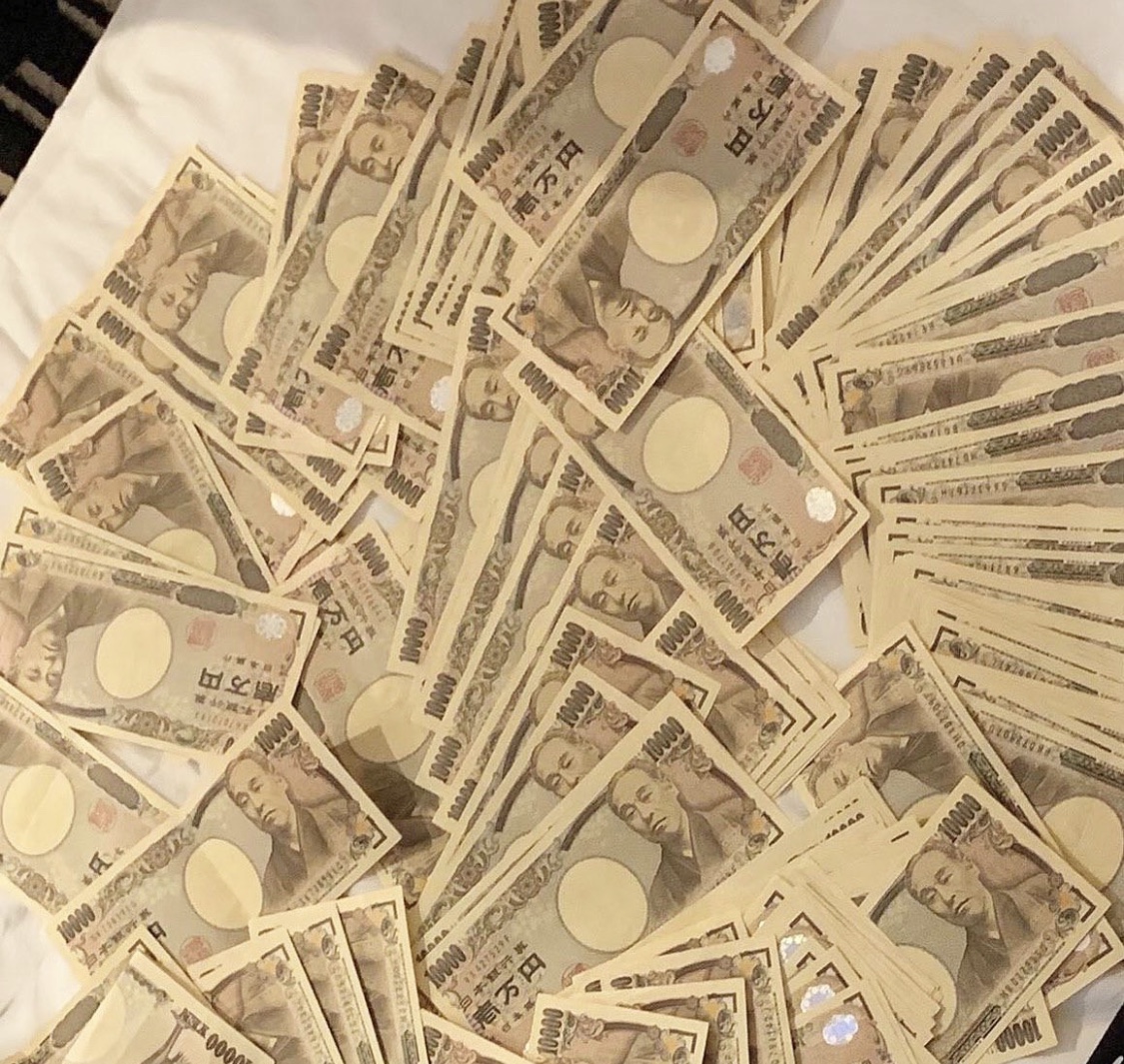ai_chachachan's tweet photo. 🎀現金プレゼント企画🎀

コロナで大変だと思うので＂700万円＂を配布します！

【参加条件】 
①フォロー&amp;RT 
②この投稿をいいね 

当選発表：6/10

引用RTで当選確率UP ！

当選報告はLINEで行います✉️
→https://t.co/YnPrFbIx51 https://t.co/euuRj0h4hA