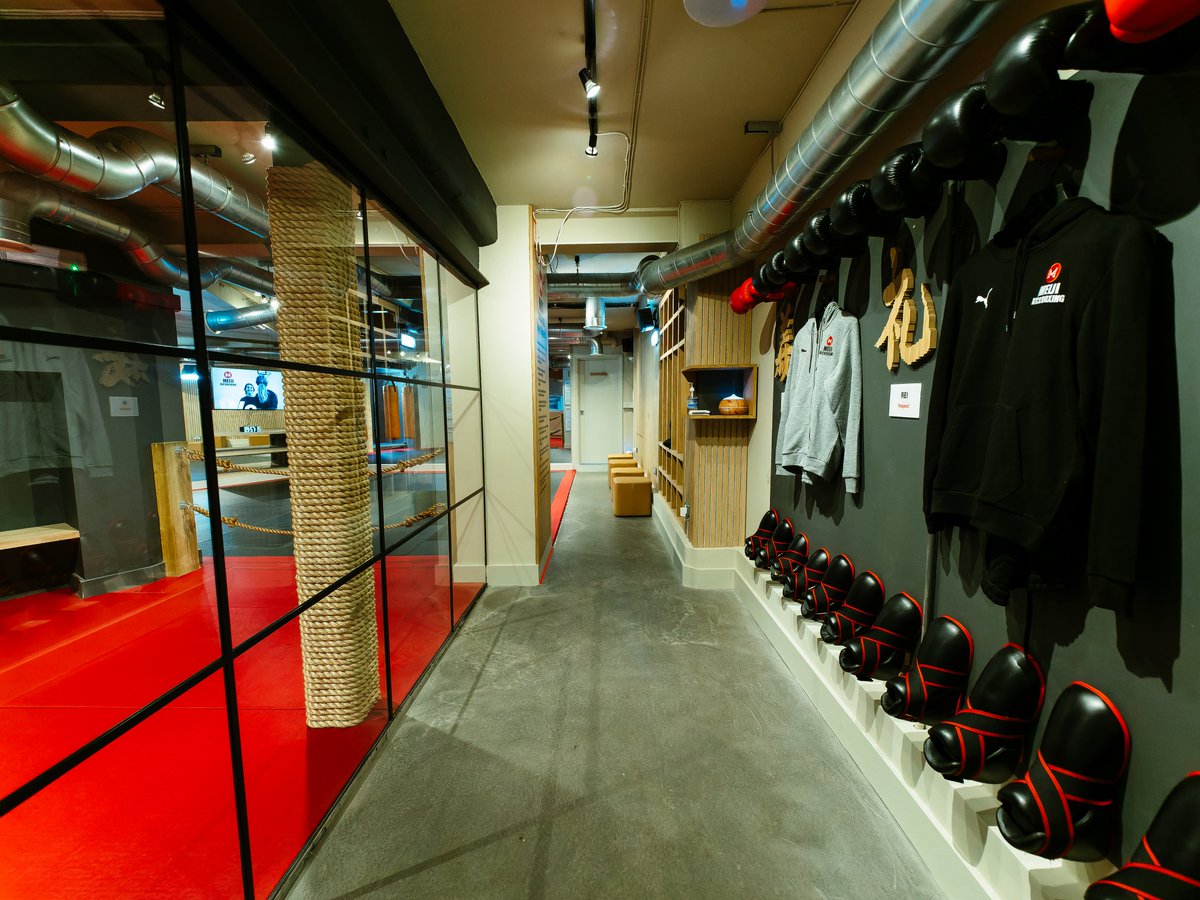 Find out more about our recent project - providing #airconditioning and #freshair #ventilation in an underground kickboxing gym! #stjohnswood #londontech

royaleref.com/blog/transform…