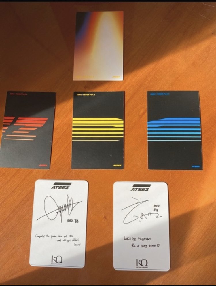 ts_yoongi's tweet photo. @echange_pc J’échange et vends ces photocards si jamais vous êtes intéressés envoyez moi un DM !

(voir le deuxième tweet pour les échanges⬇️) https://t.co/eBf0jJIeRr